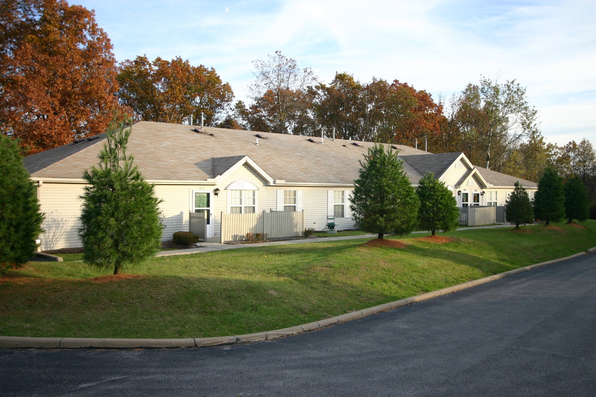 Ashberry Village Apartments – photo 3