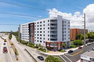 Building Photo - Edison Place