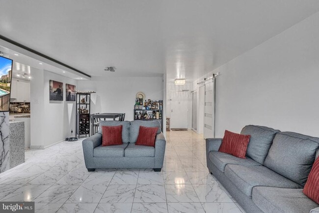 Foto del edificio - 205 Yoakum Pkwy