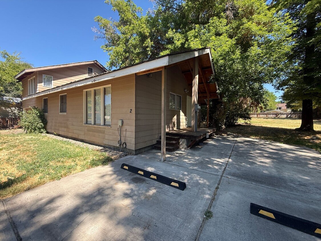 Primary Photo - TAKE A LOOK AT THIS CHARMING APARTMENT IN ...