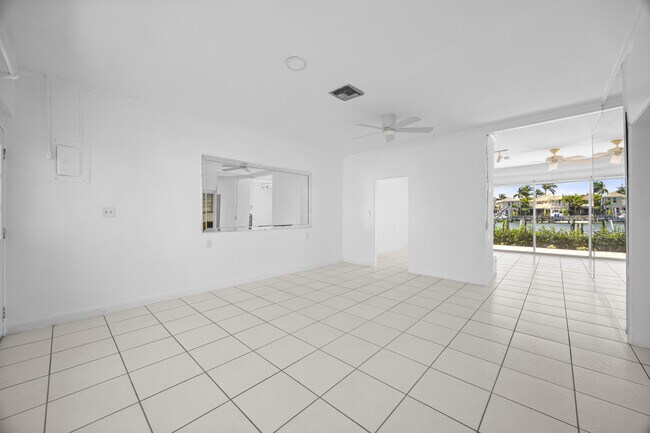 Foto del edificio - 2034 Melody Ln