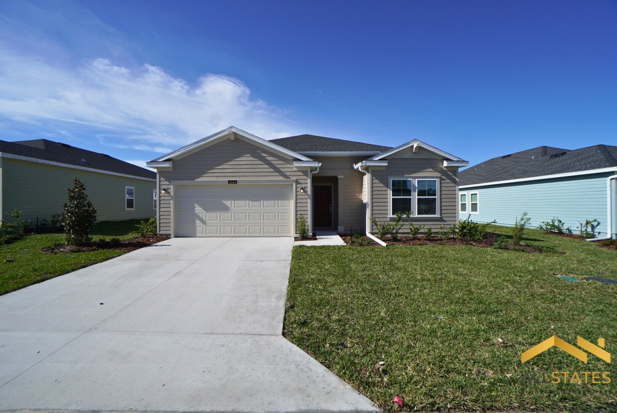 Foto principal - 3944 NE 34th Ave