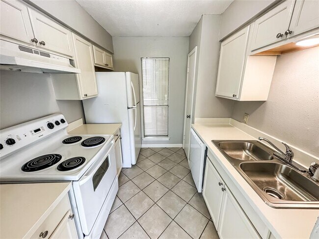 Foto del edificio - 2202 16th Ave N