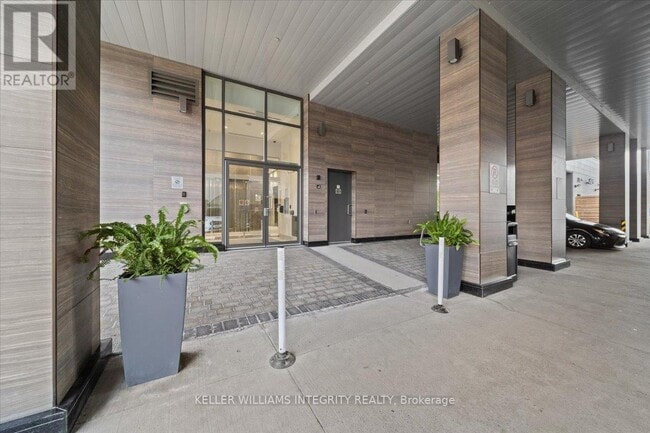 Photo du bâtiment - 411-411 MacKay St