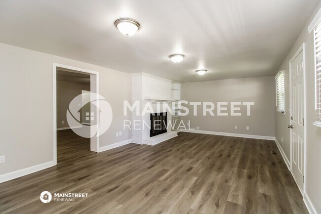 Foto del edificio - 633 Cedar Ln