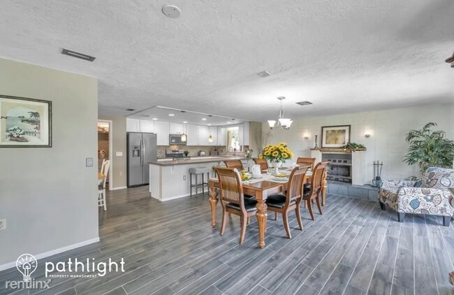 Foto del edificio - 3 br, 3 bath House - 1109 E Boyer Street UNIT