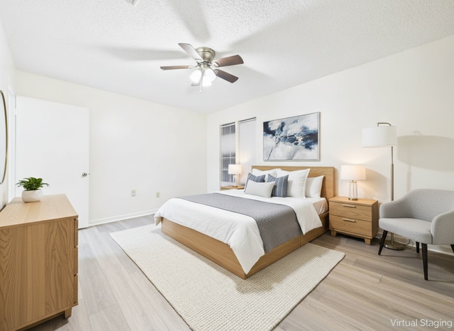 Building Photo - 809 Fox Run Ave