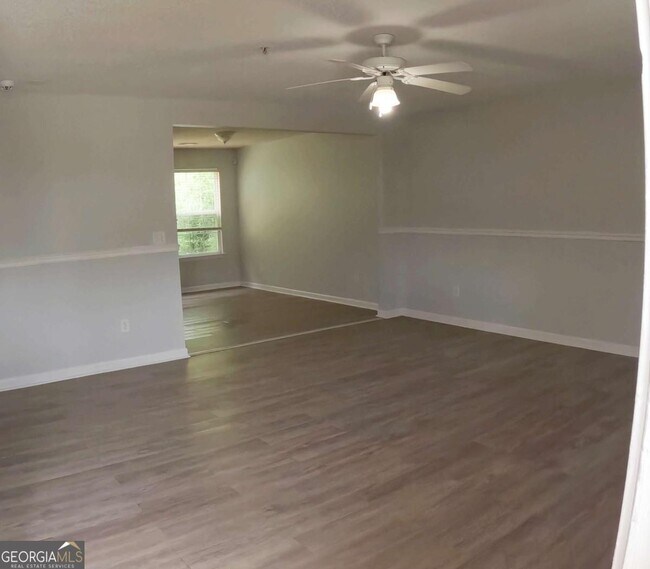 Foto del edificio - 255 Turnstone Rd