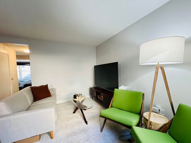 Foto del edificio - 221 Pavonia Ave