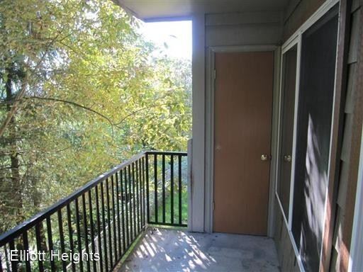 Primary Photo - 3 br, 1 bath Apartment - 206 Teresa Way