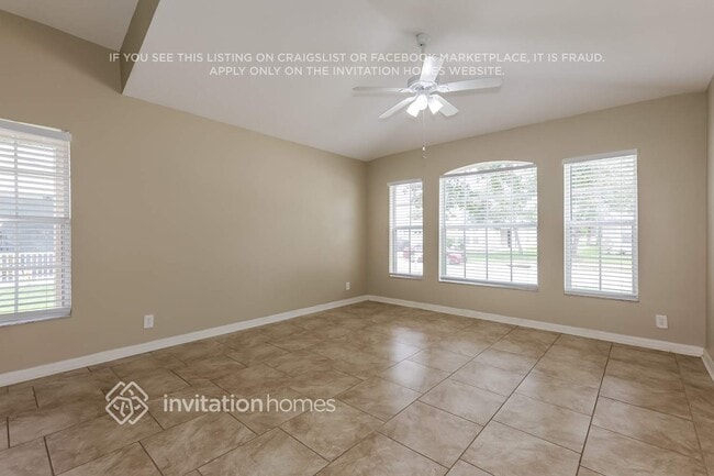 Building Photo - 3323 70th Ct E