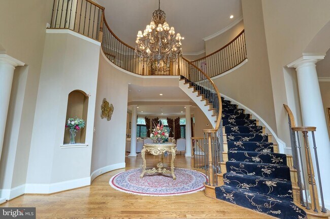 Foto del edificio - 7841 Montvale Way