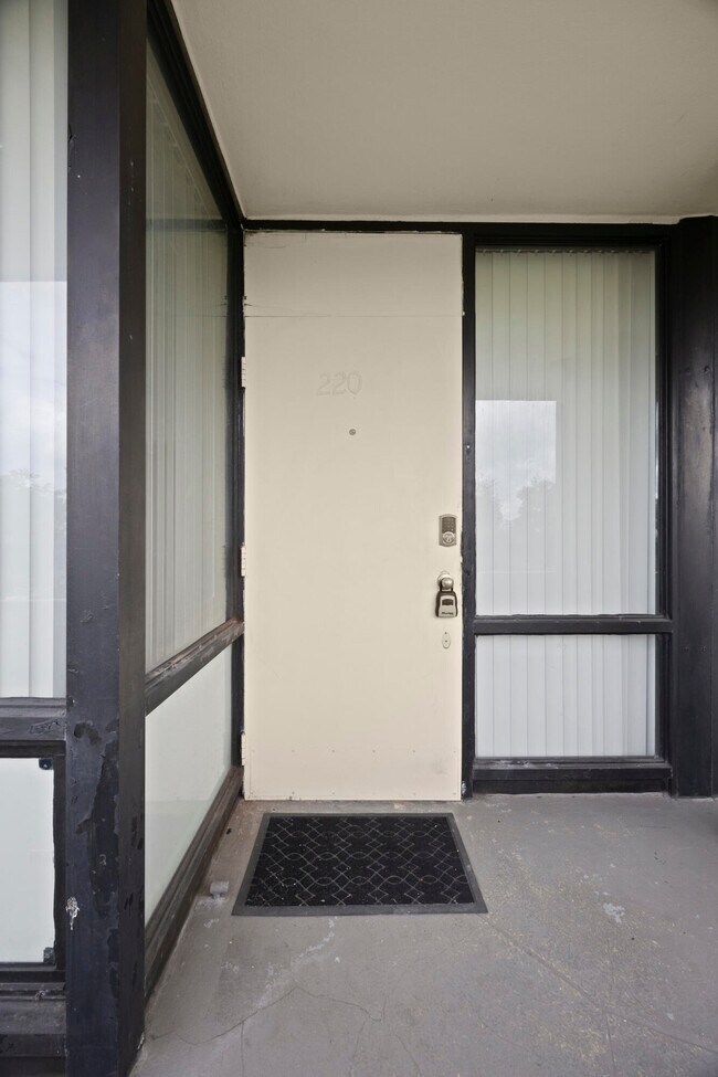 Building Photo - 1401 S Federal Hwy