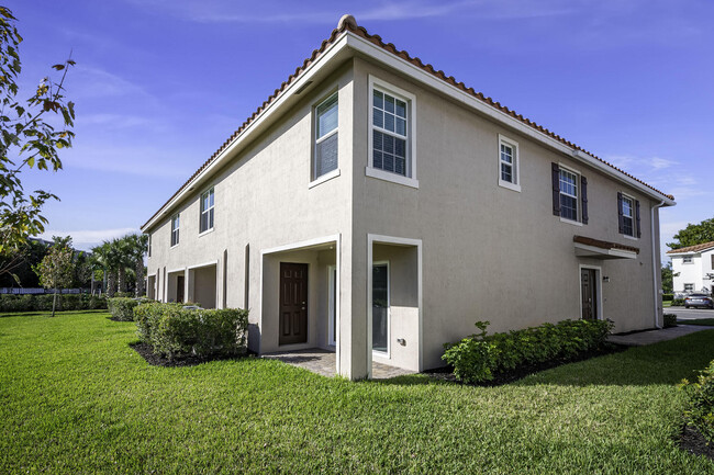 Foto del edificio - 6782 Broadwater Ln