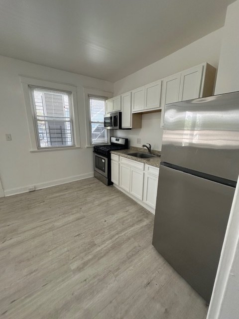 Foto del edificio - 2700 Roslyn Ave