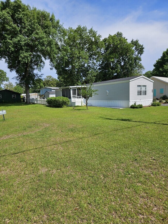 Building Photo - 9308 Seabright Ave