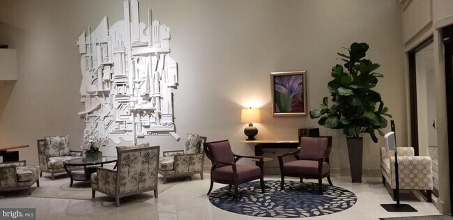 Foto del edificio - 21122 Valley Forge Cir