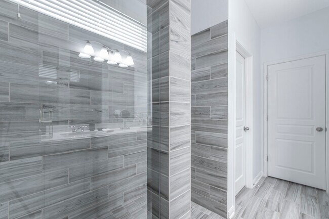 Foto del edificio - 1561 Arbor Knot Dr