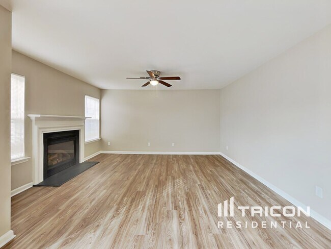Building Photo - 5028 Hildreth Court