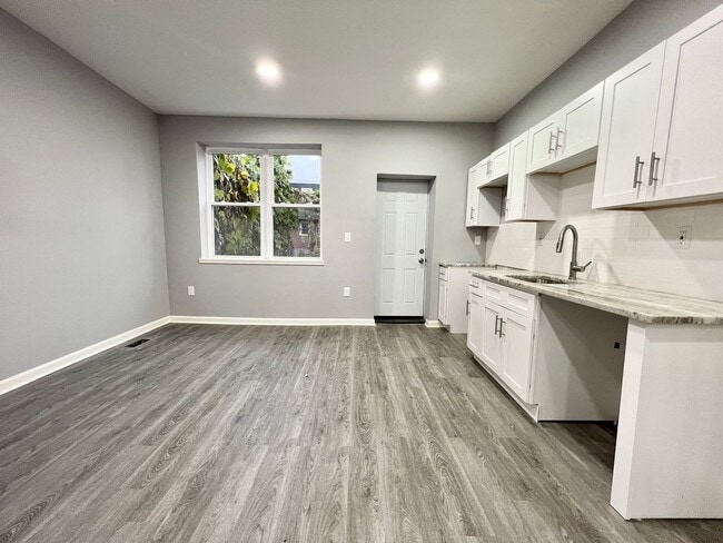 Building Photo - Anika Homes 3 Bedroom