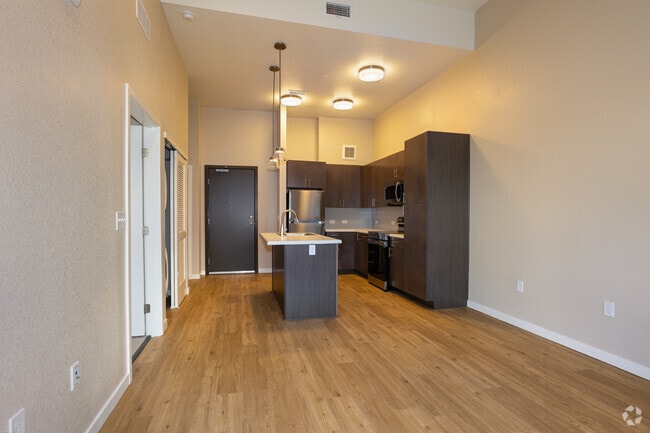 1HAB, 1BA - 623 ft² - Crossing Pointe South Apartments