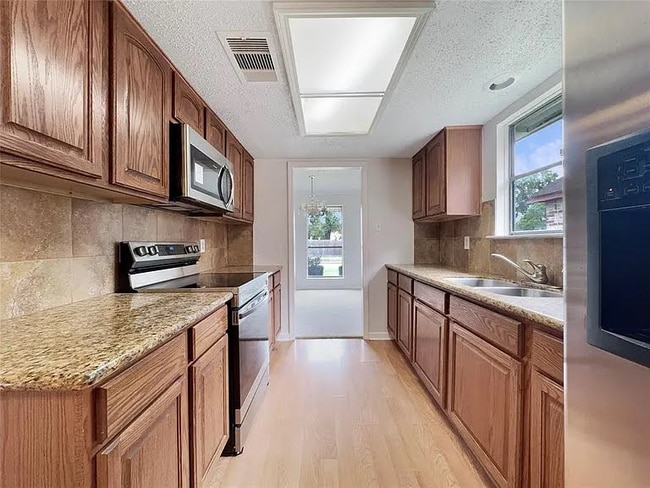 Building Photo - 11688 Woodbuck Trail