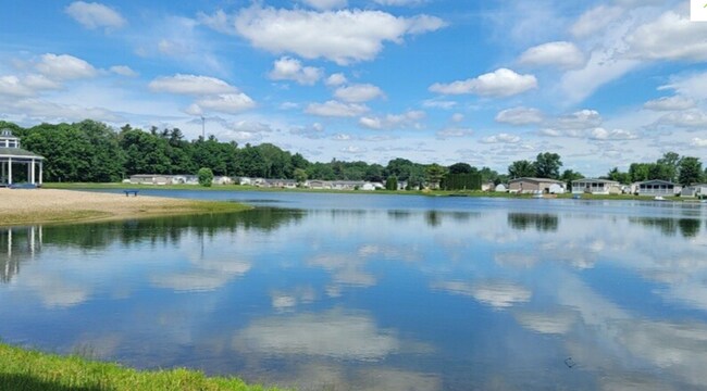 Foto del edificio - 505 Elmwood Ln