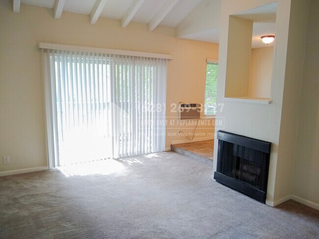 Foto del edificio - 2564 Walnut Blvd