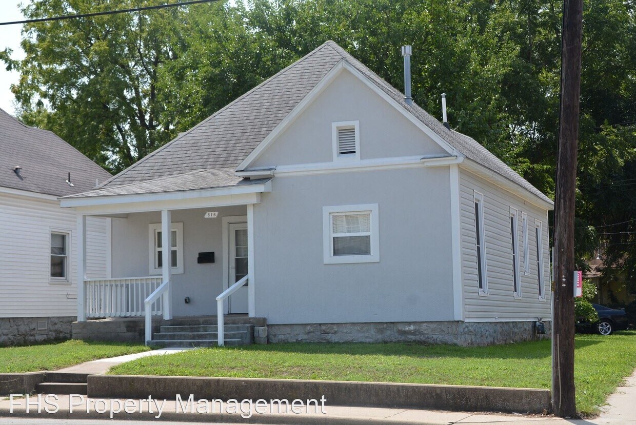 Primary Photo - 3 br, 1 bath House - 516 W Division St