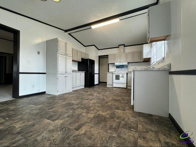 Building Photo - 212 Bradford Dr