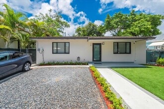 Building Photo - 70 NW 47th Terrace