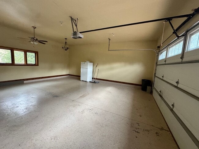 Building Photo - Rosebud River Retreat – Your Big Sky Escap...
