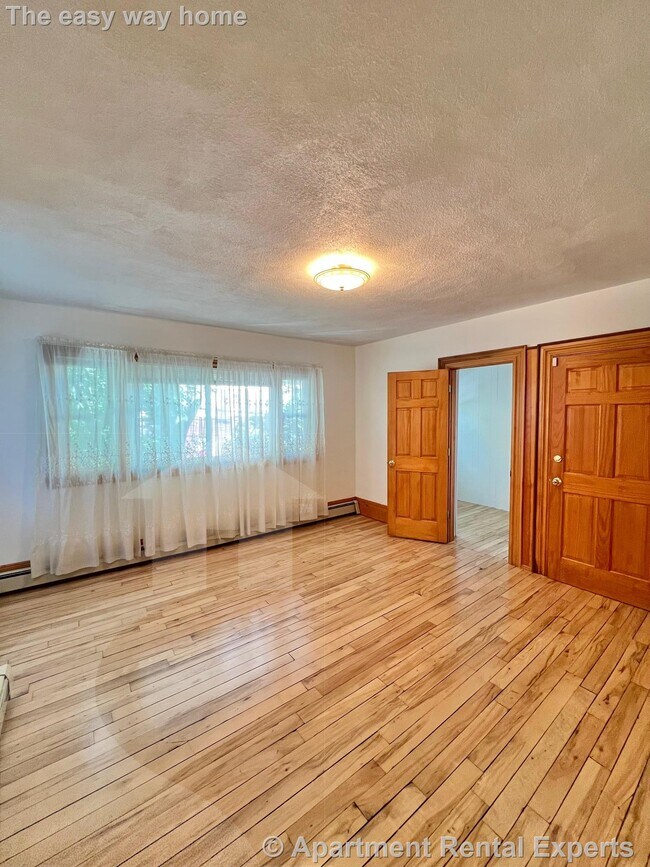 Foto del edificio - 114 Thorndike St