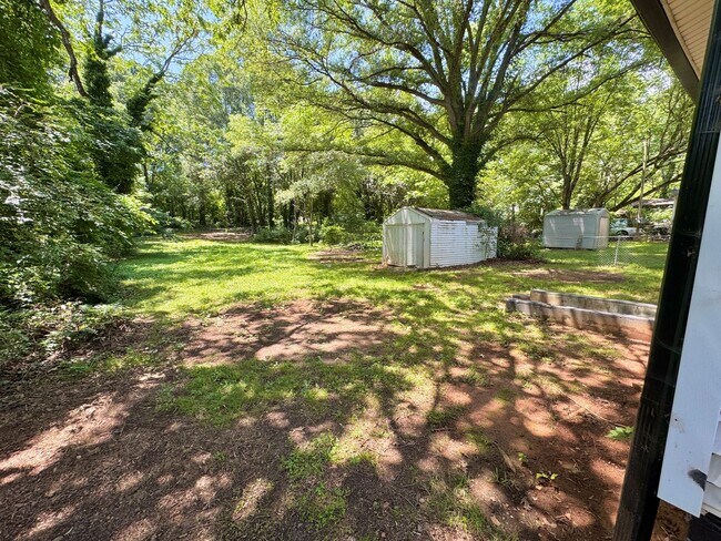Foto del edificio - Statesville - 3BR/1BA