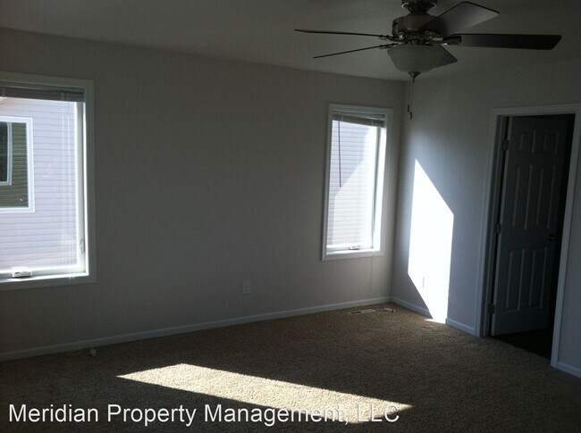 Foto del edificio - 3 br, 3 bath House - 6215 56th Ave S