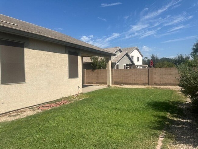 Foto del edificio - POWER RANCH SINGLE LEVEL 4 BEDROOM HOME WI...