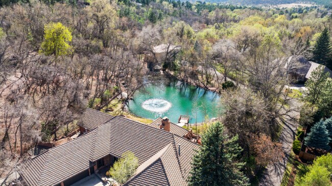 Foto del edificio - 711 S Bear Paw Ln