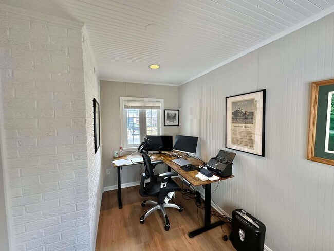 Foto del edificio - 1228 N Stuart St