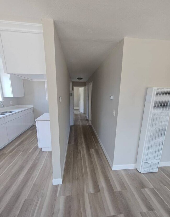 Hallway - 3201 64th Ave