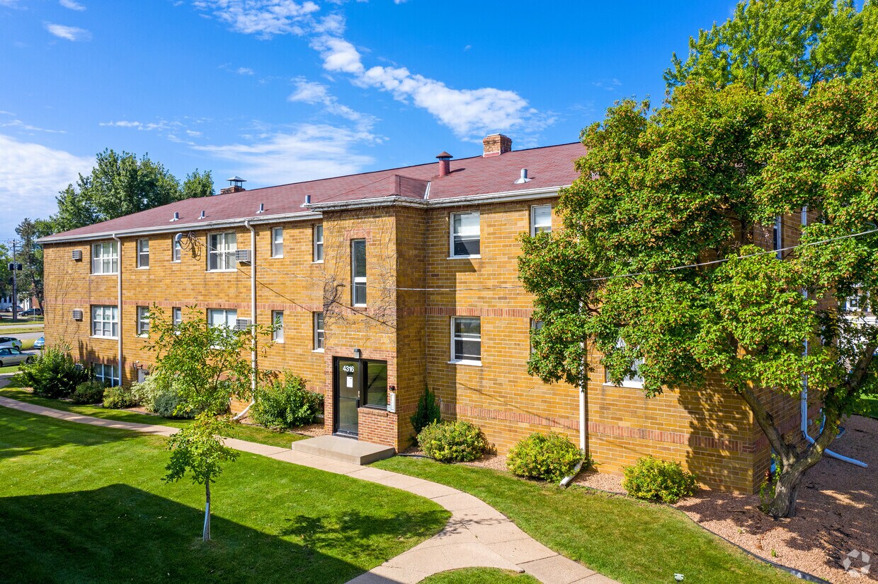 Foto principal - Park Point Apartments I