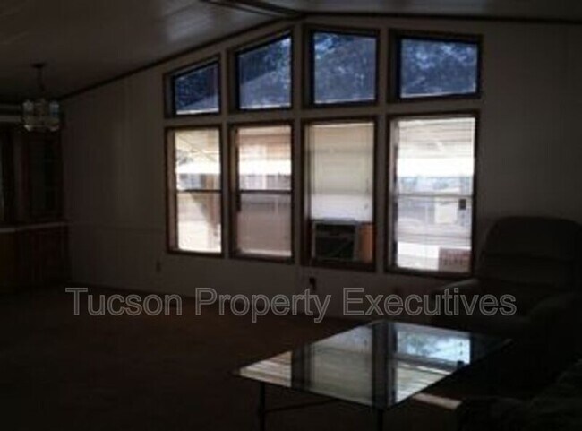 Foto del edificio - 3350 N Chapel Ave