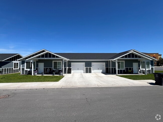 Apartments For Rent In Helena Valley Southeast Mt With Parking 