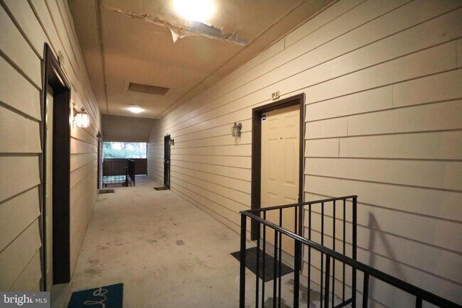 Foto del edificio - 1639 Carriage House Terrace