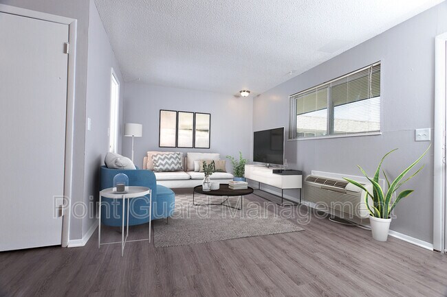 Foto del edificio - 2727 N Amidon Ave