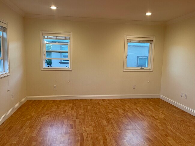 Foto del edificio - 3507 Olsen Dr