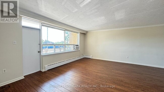 Building Photo - 242-242 Wilmington Ave