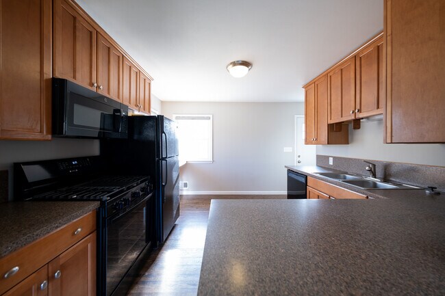 Foto del edificio - 7301 W Old Shakopee Rd