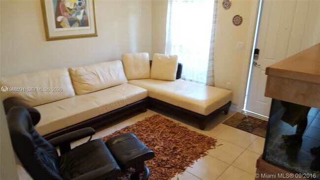 Foto del edificio - 14716 SW 25th Ln