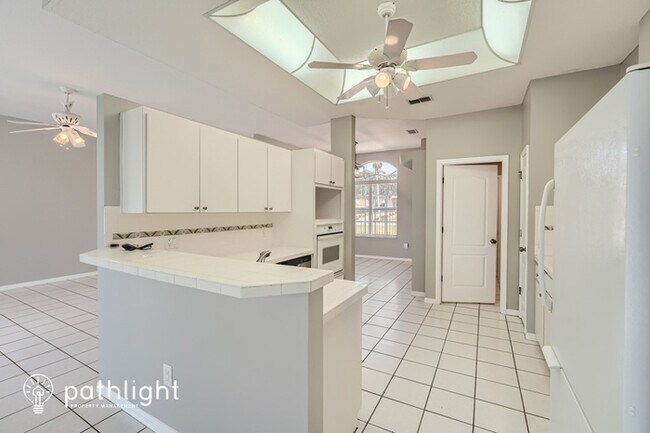 Building Photo - 92 Gillian Drive, Spring Hill, FL, 34609