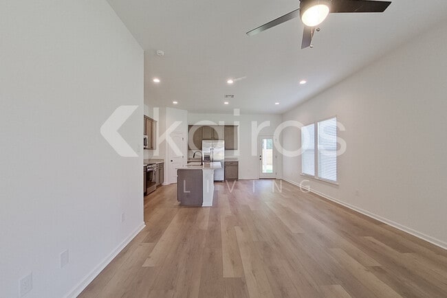 Building Photo - 204 Carencro St